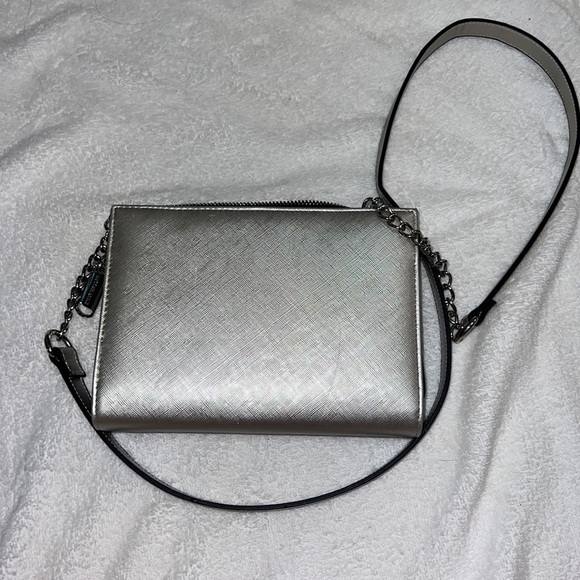 Steve Madden silver purse - Picture 4 of 5